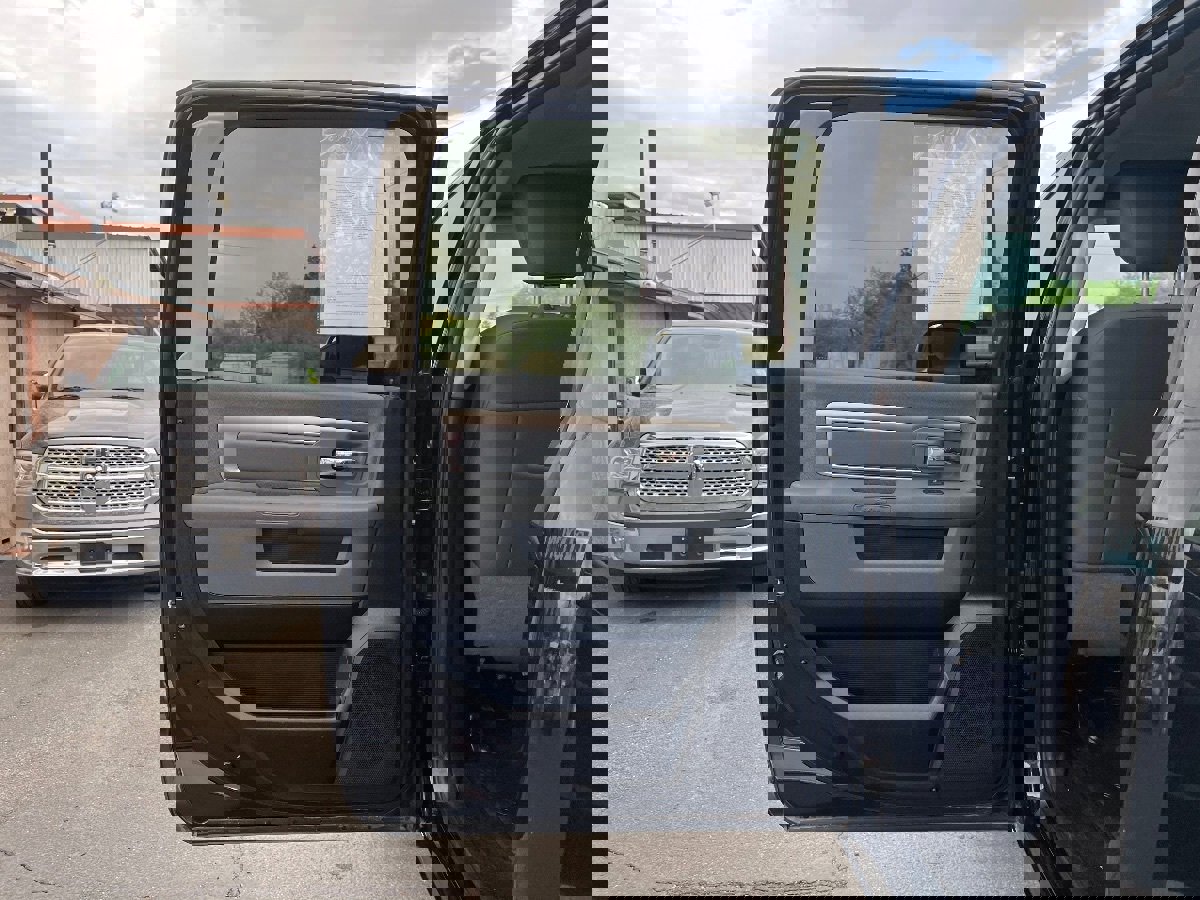 Used 2016 RAM 2500 Power Wagon w/ Luxury Group image 33