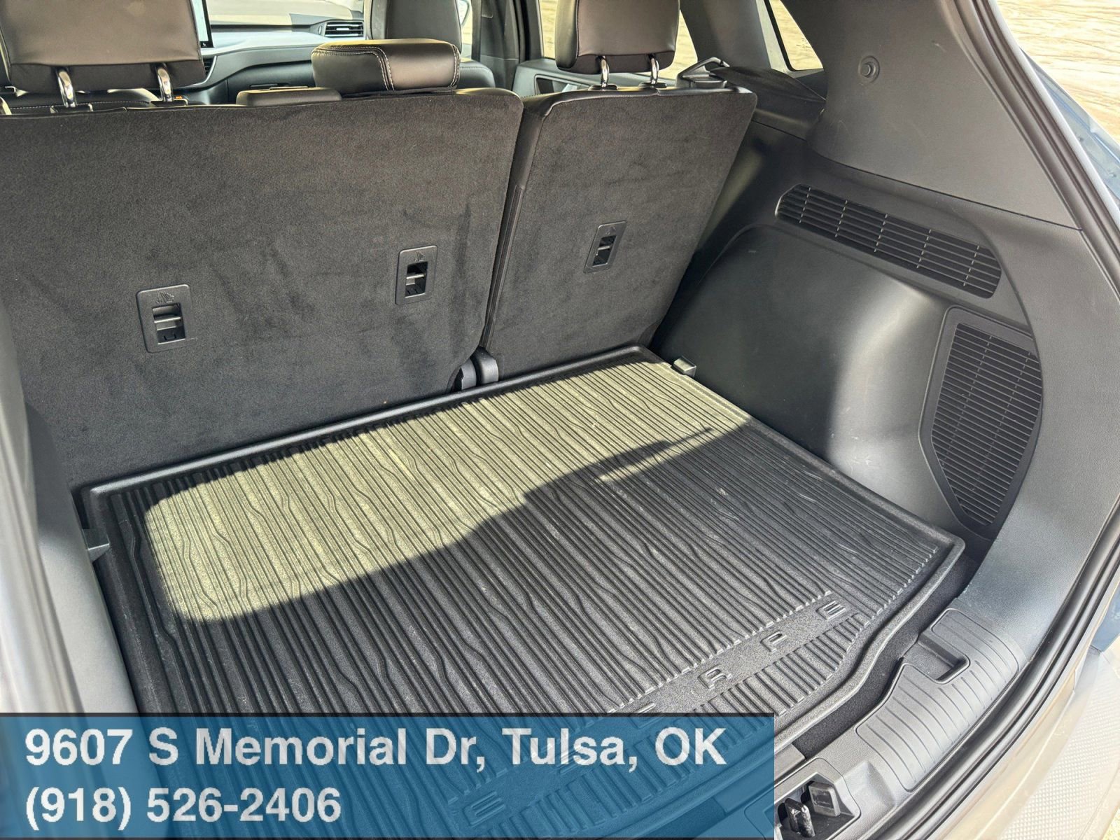 Used 2025 Ford Escape Platinum image 16