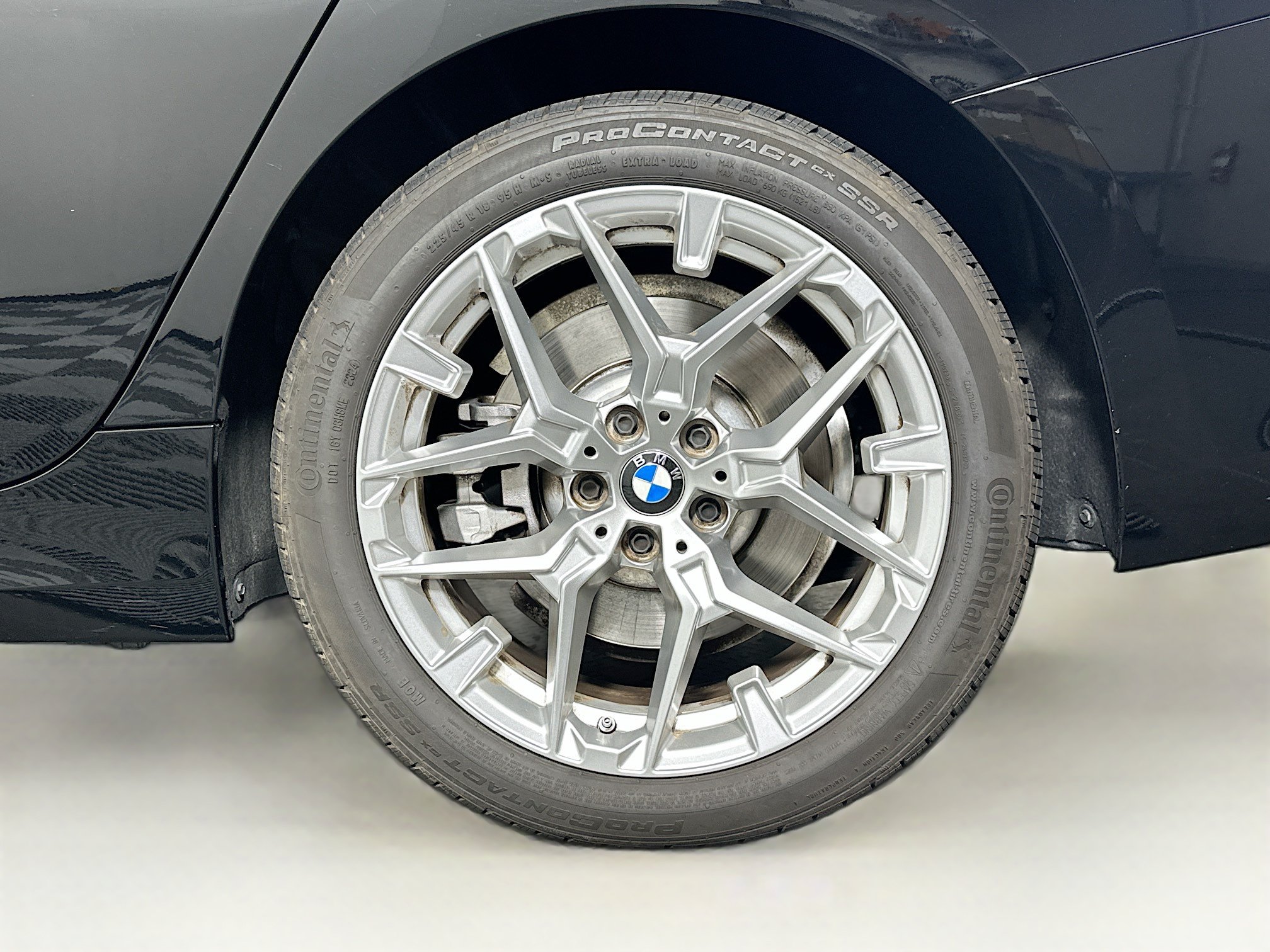 Used 2025 BMW 330i Sedan RWD image 11