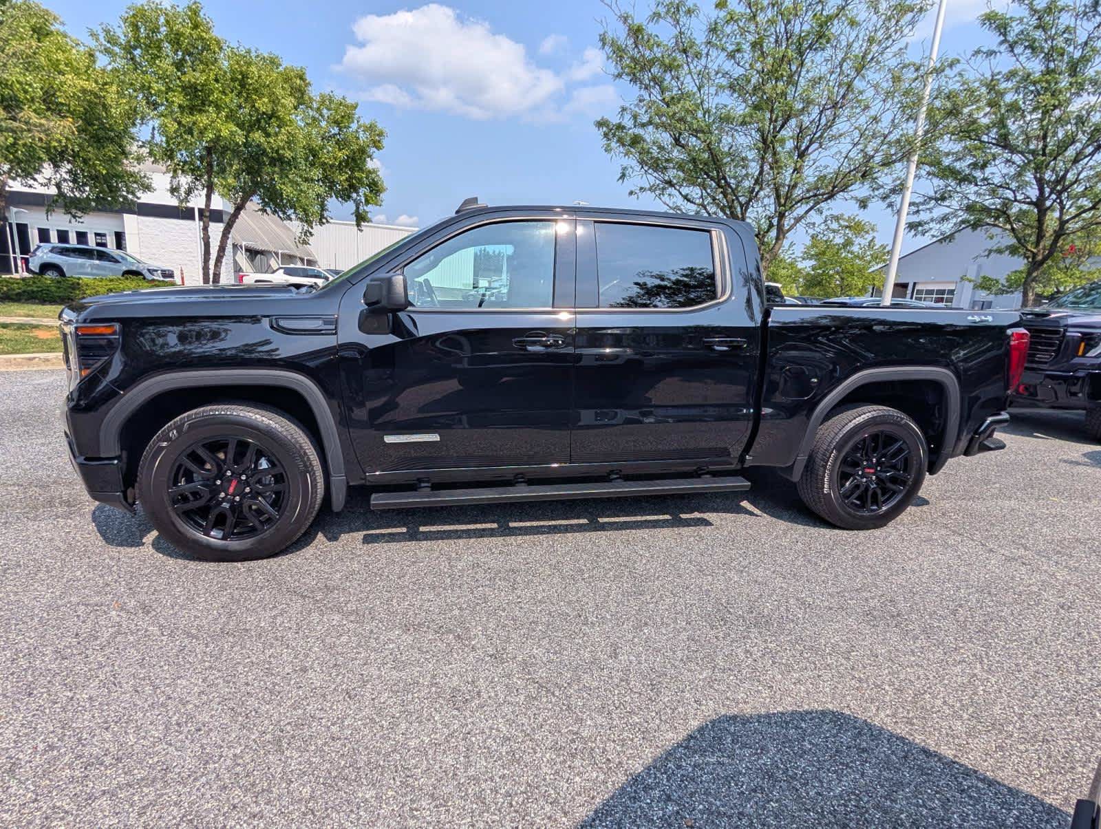 Certified 2024 GMC Sierra 1500 Elevation AWD/4WD image 6