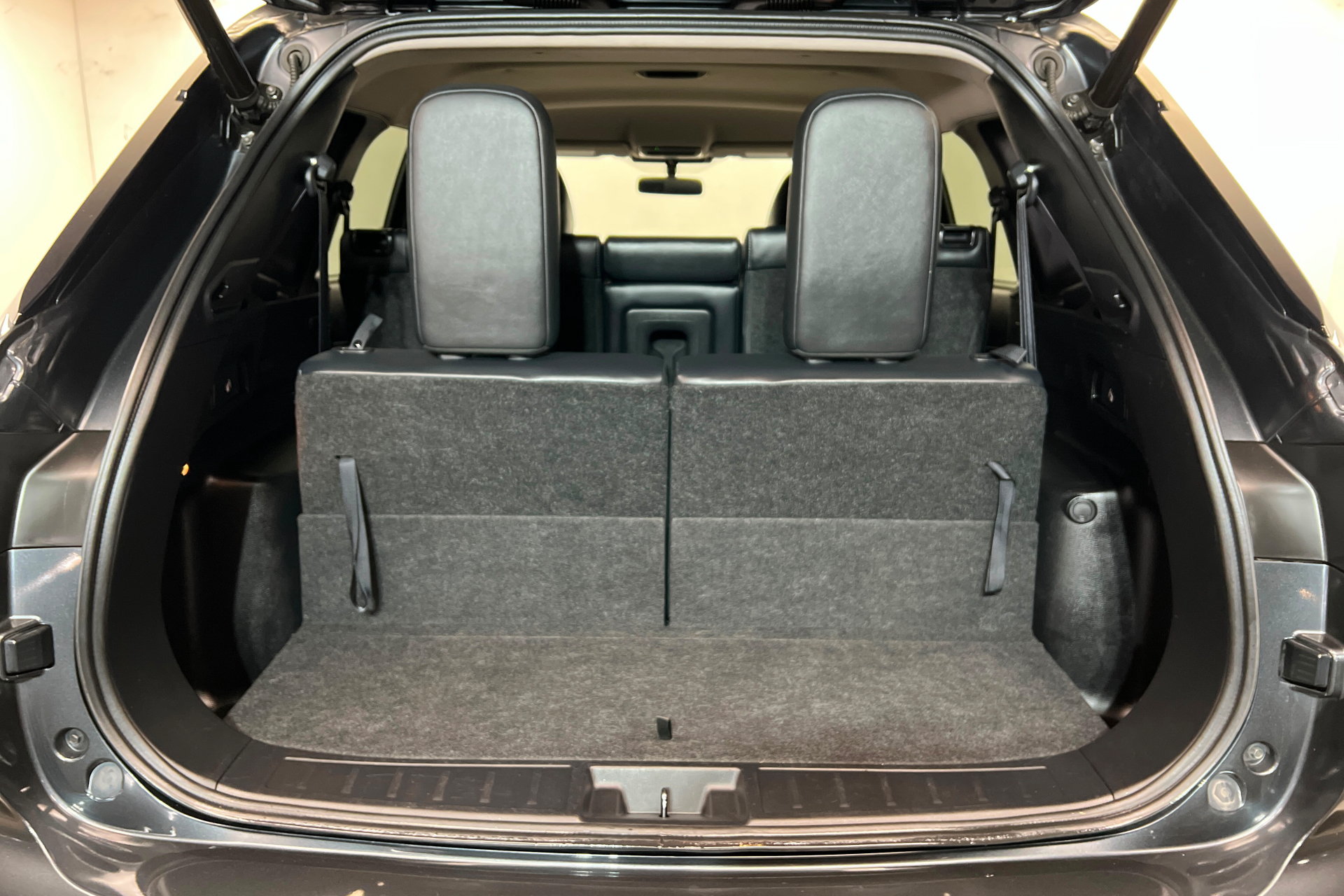 Used 2024 Mitsubishi Outlander FWD image 23