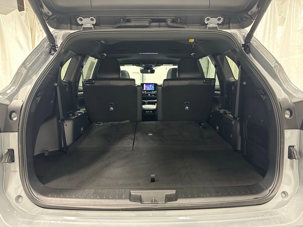 Used 2025 Toyota Highlander XSE image 55