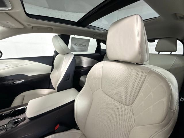 New 2026 Lexus RX 450h AWD image 6