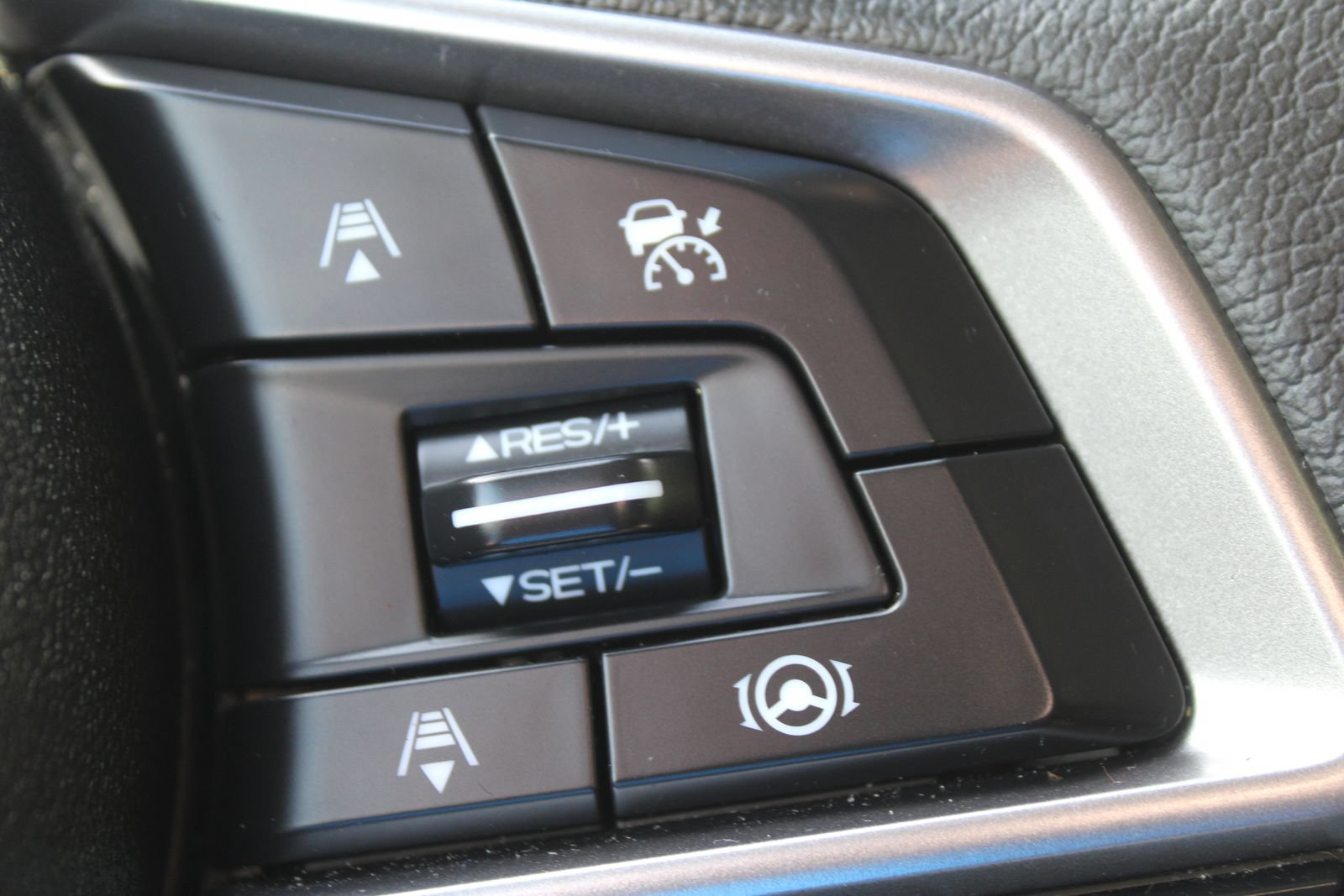 Used 2024 Subaru Forester Touring w/ POP Package 3 AWD/4WD image 37