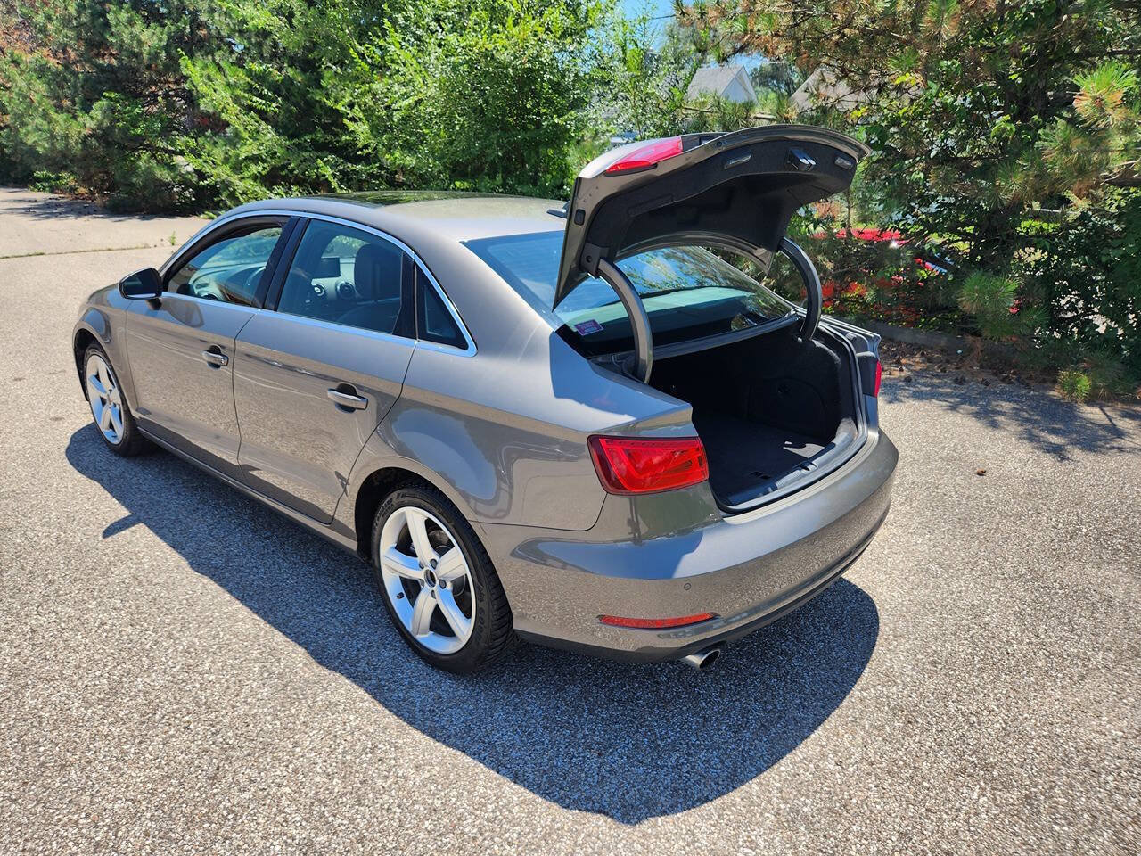 Used 2016 Audi A3 2.0T Premium Plus w/ Technology Package AWD/4WD image 24