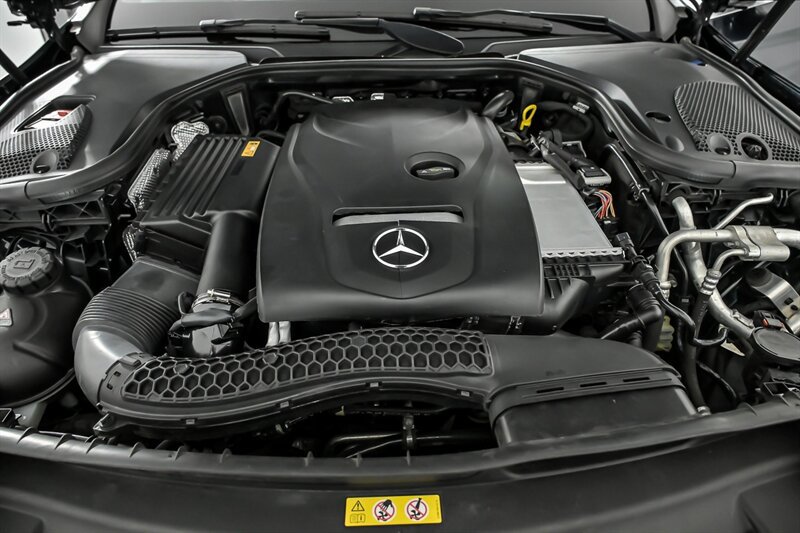 Used 2017 Mercedes-Benz E 300 4MATIC image 12