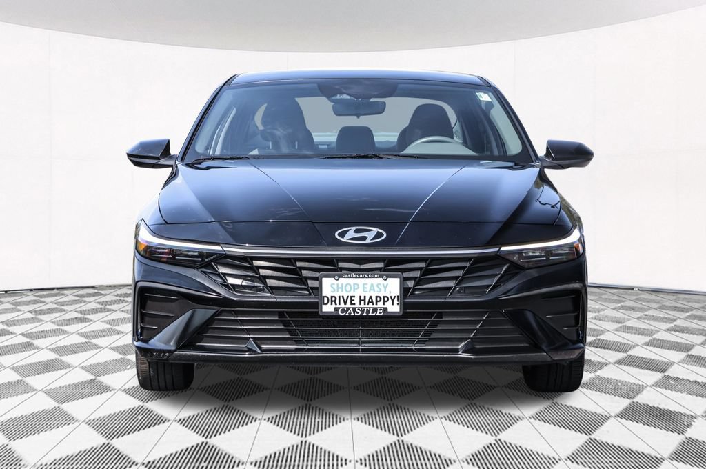 Certified 2024 Hyundai Elantra SEL FWD image 9