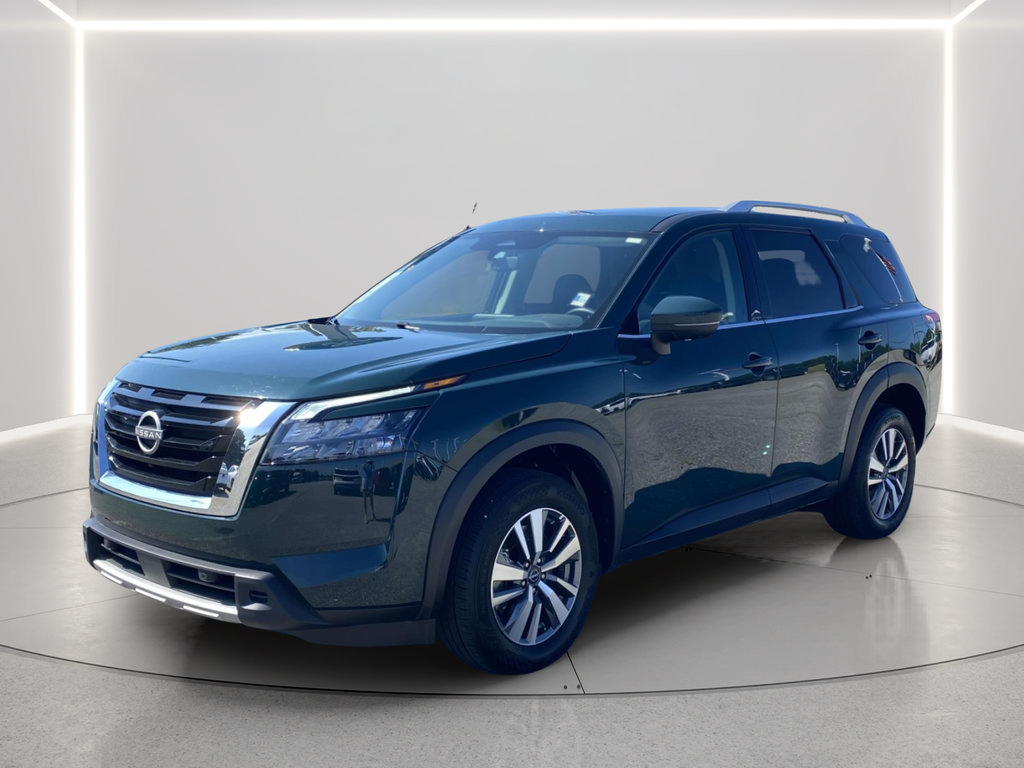 Used 2025 Nissan Pathfinder SL FWD image 1