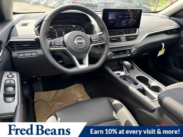 New 2026 Nissan Altima 2.5 SR w/ SR Midnight Edition Package FWD image 18