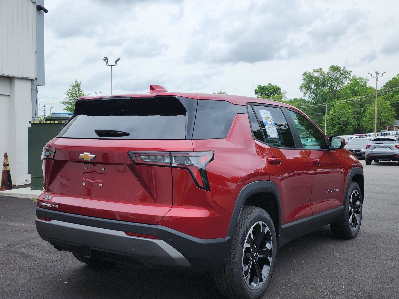 New 2026 Chevrolet Equinox LT AWD/4WD image 5