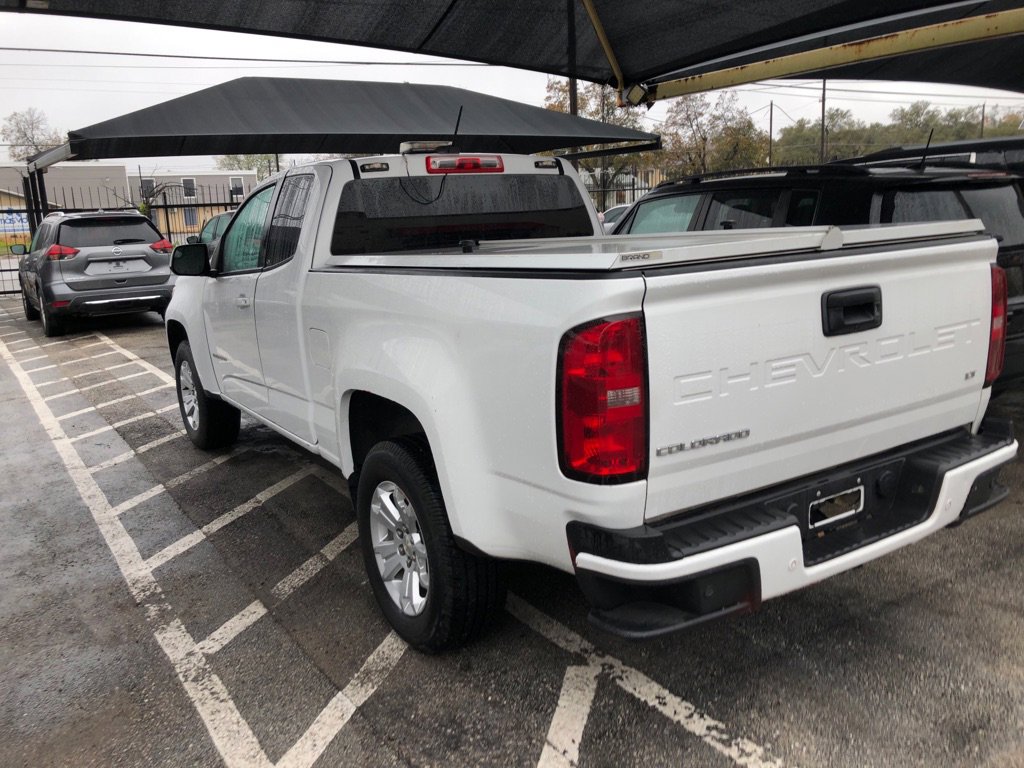 Used 2022 Chevrolet Colorado LT w/ Fleet Safety Package image 4