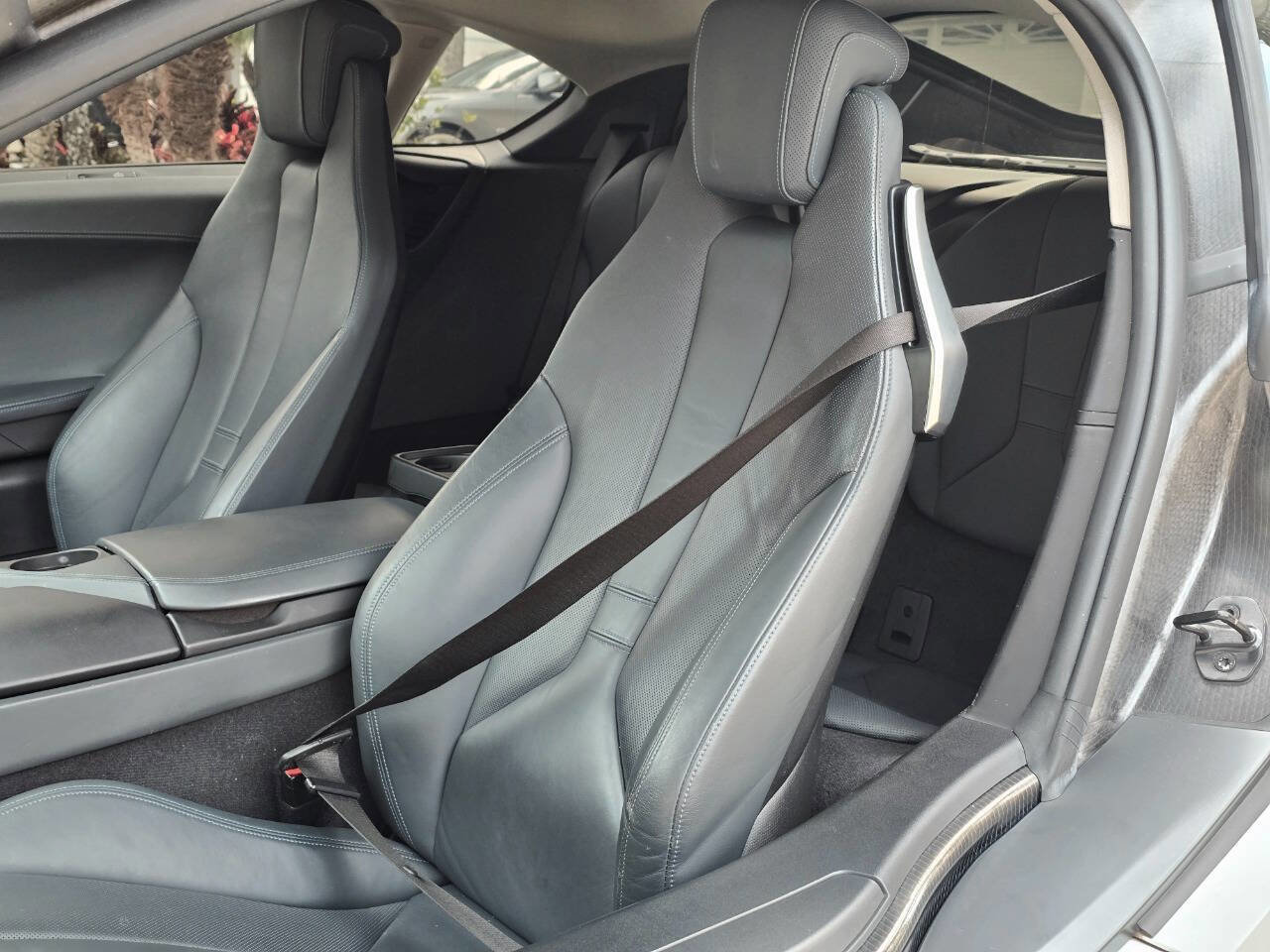 Used 2019 BMW i8 Coupe image 59