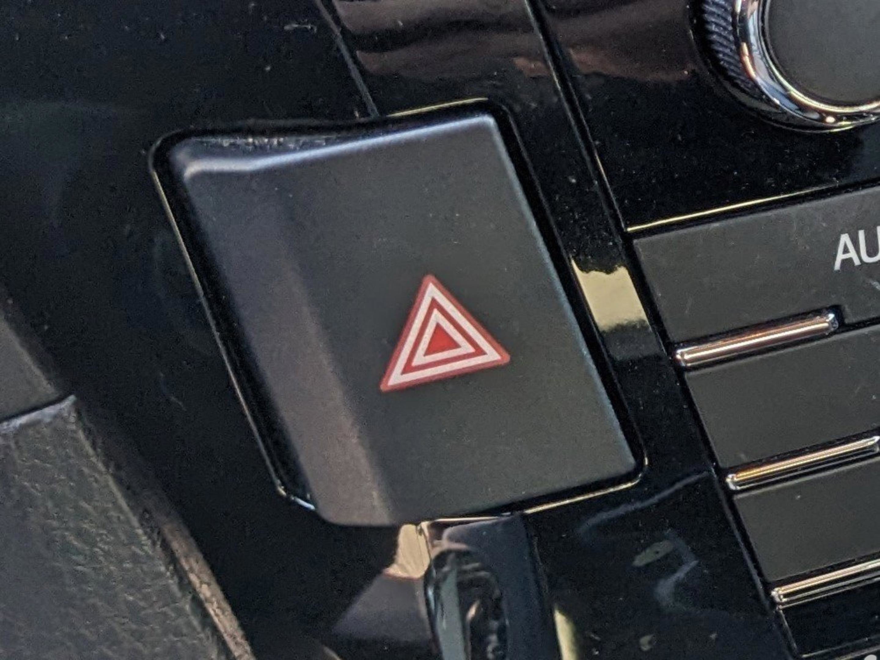 Used 2016 Toyota Corolla LE image 29