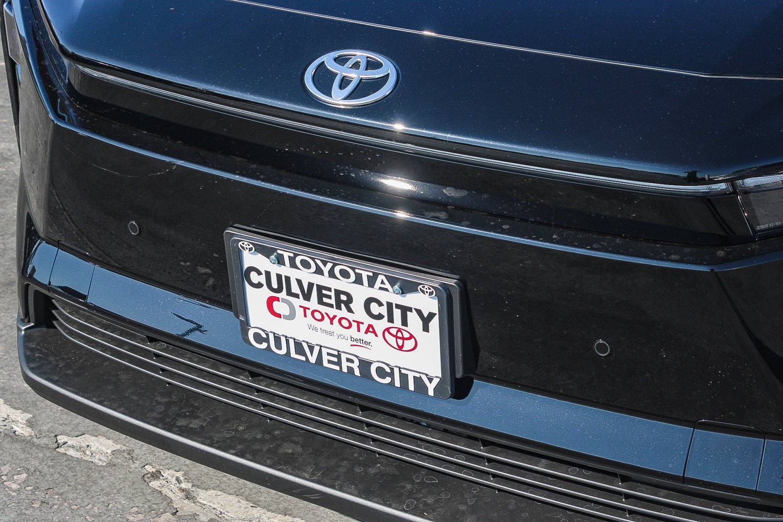 New 2026 Toyota bZ FWD image 6