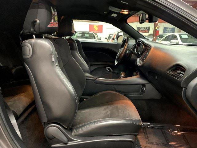 Used 2018 Dodge Challenger R/T Scat Pack w/ Leather Interior Group RWD image 50