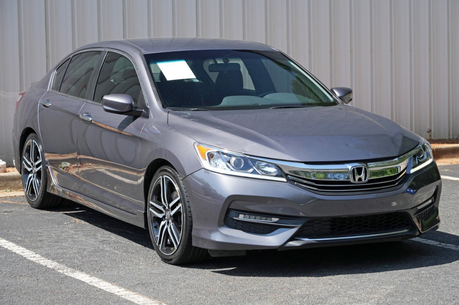 Used 2017 Honda Accord Sport image 47