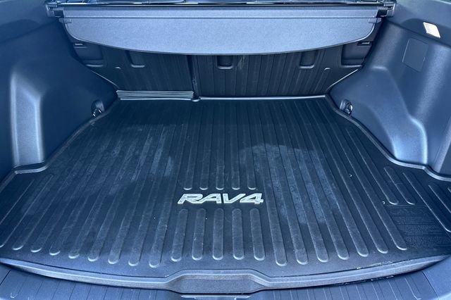Certified 2022 Toyota RAV4 XSE image 25