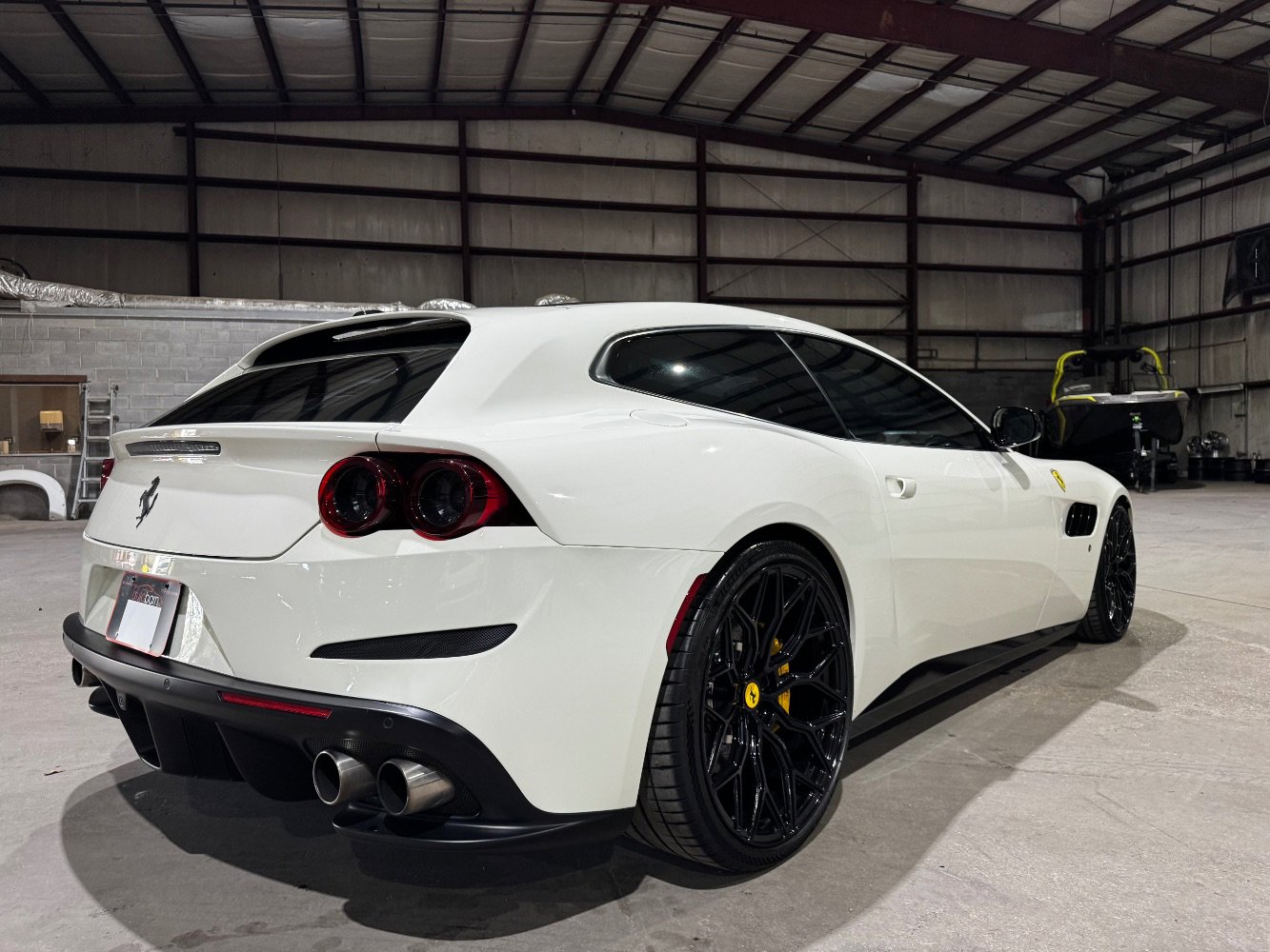 Used 2019 Ferrari GTC4Lusso T RWD image 5