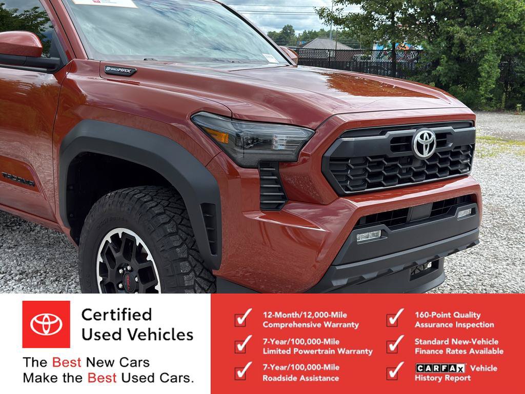 Certified 2025 Toyota Tacoma TRD Off-Road AWD/4WD image 9