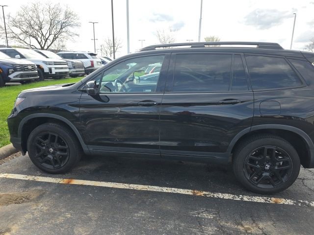 Used 2024 Honda Passport Black Edition image 10
