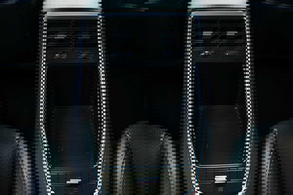 Used 2018 Porsche Panamera 4S image 41