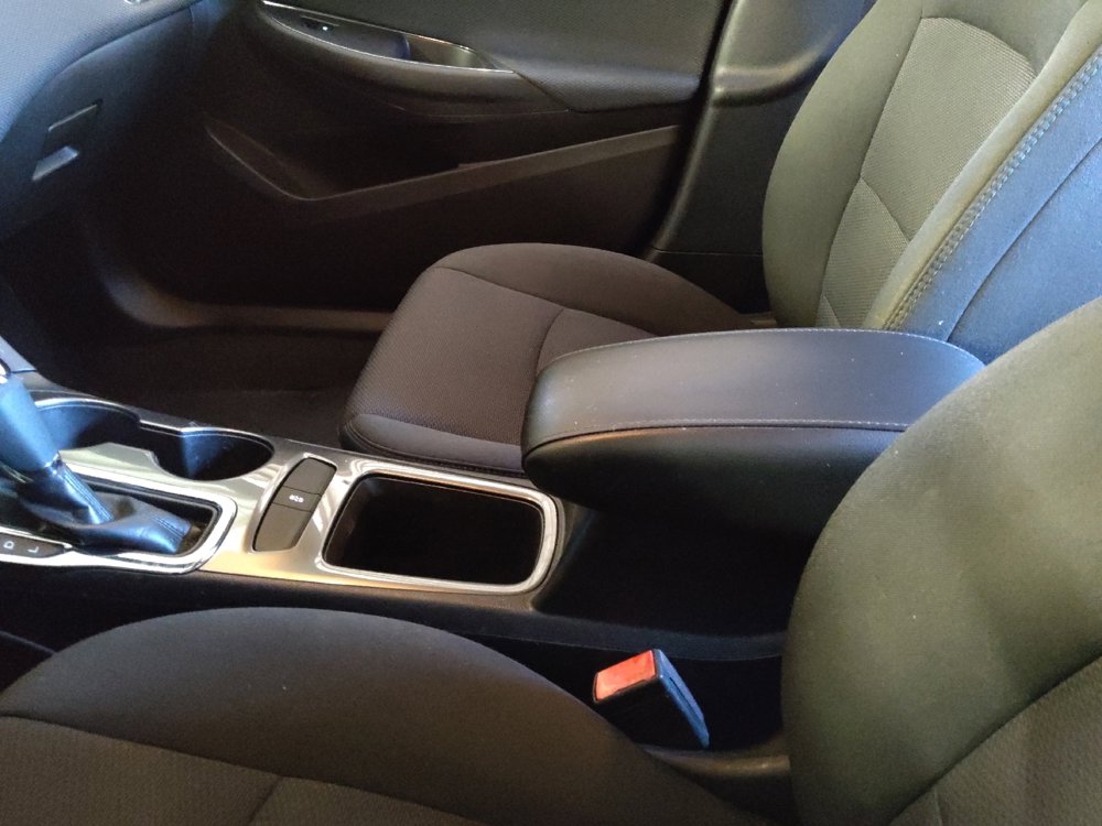 Used 2017 Chevrolet Cruze LT w/ Convenience Package image 26