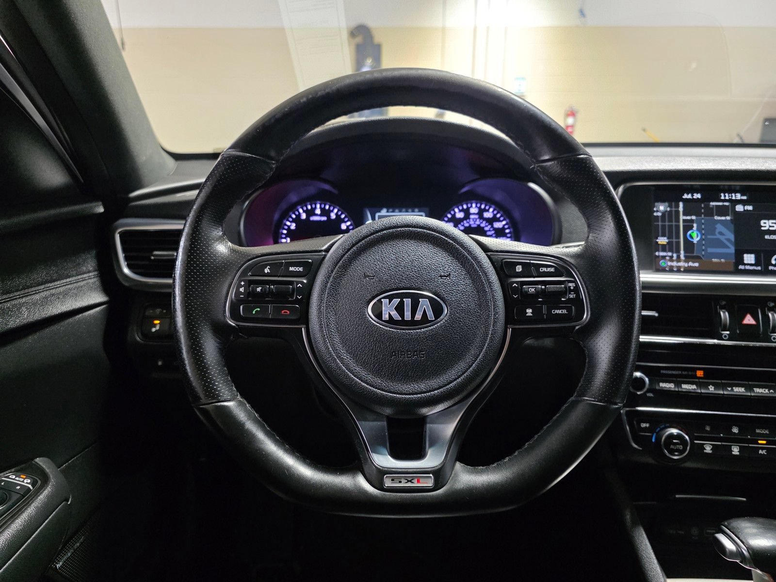 Used 2018 Kia Optima SX w/ Technology Package FWD image 30