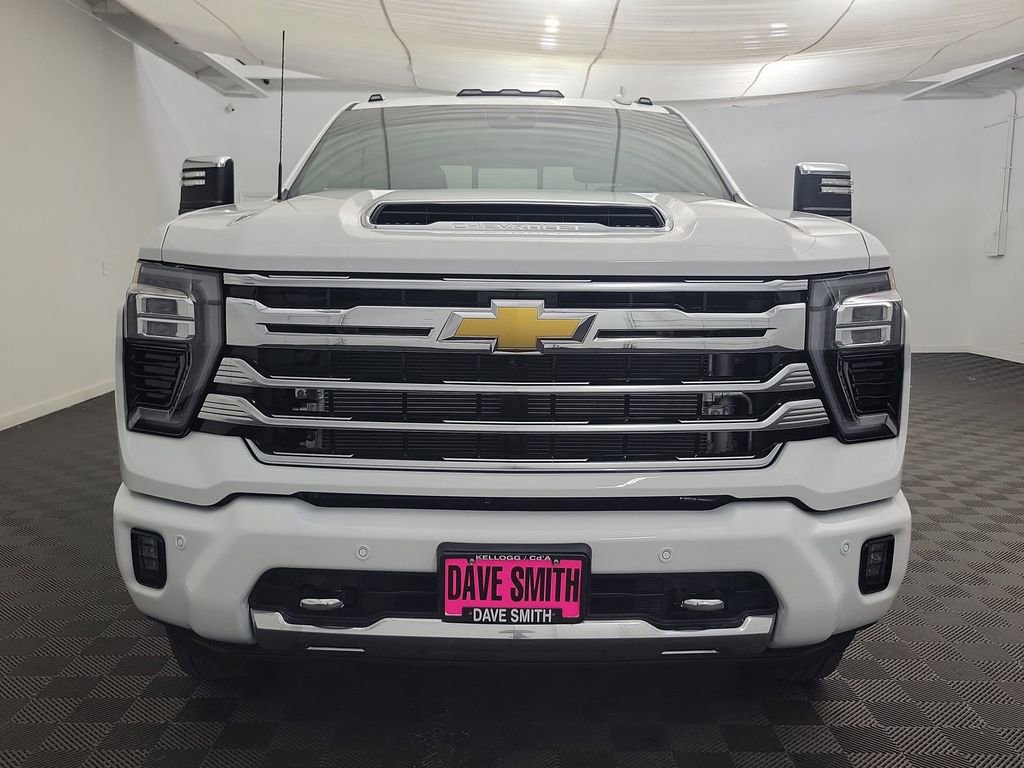 Used 2025 Chevrolet Silverado 3500 High Country w/ High Country Premium Package image 5