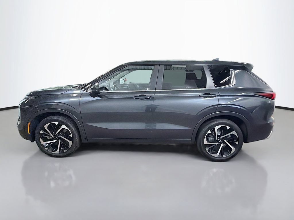 Used 2024 Mitsubishi Outlander SE AWD/4WD image 6