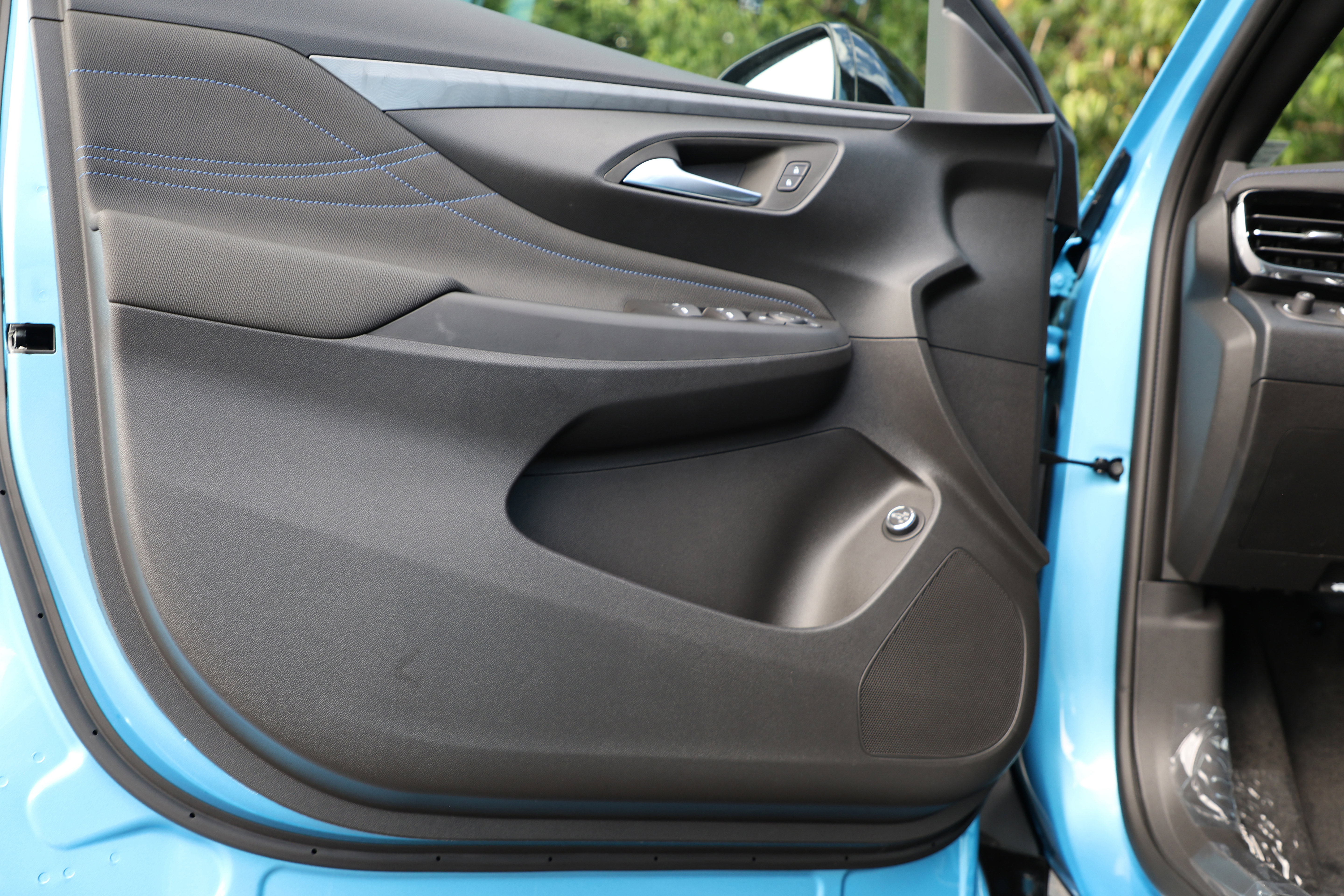 New 2025 Buick Envista Sport Touring w/ Convenience I Package image 16