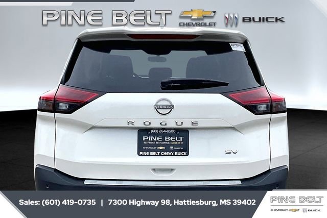 Used 2023 Nissan Rogue SV image 4