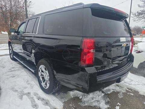 Used 2017 Chevrolet Suburban LT w/ LT Signature Package image 4