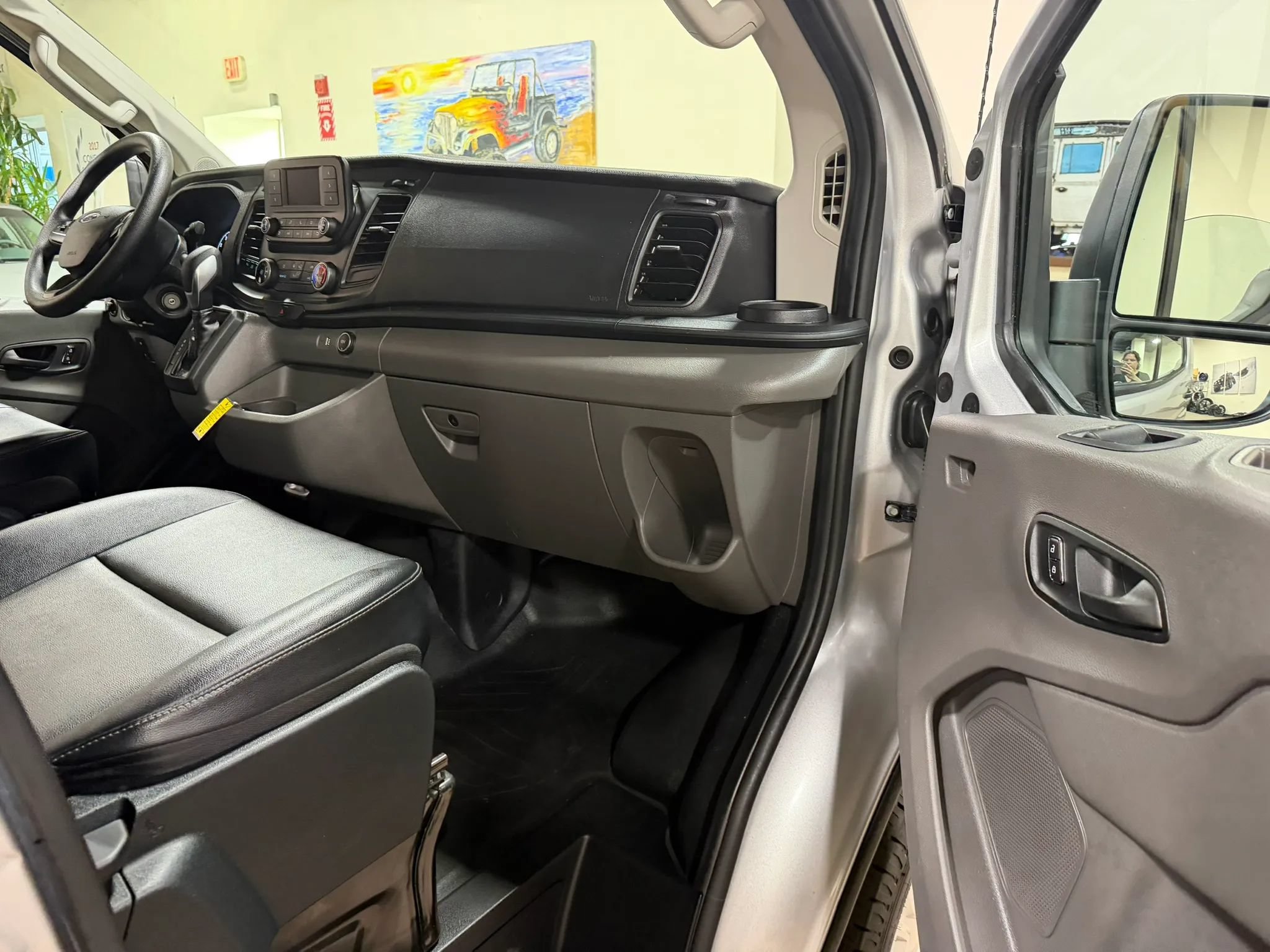 Used 2022 Ford Transit 350 XL RWD image 28