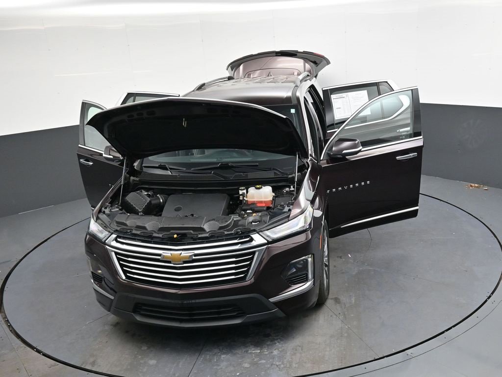 Used 2023 Chevrolet Traverse Premier image 48