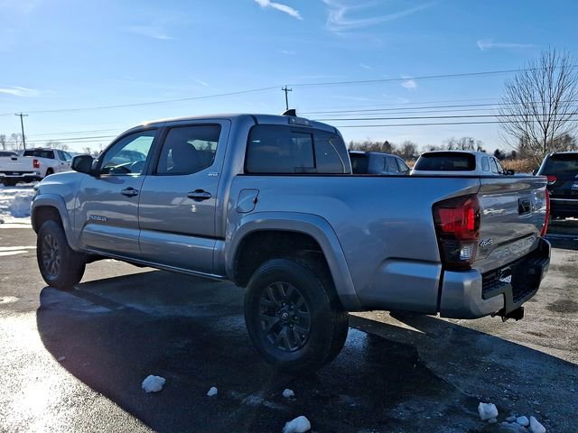 Used 2023 Toyota Tacoma SR5 w/ Technology Package image 5