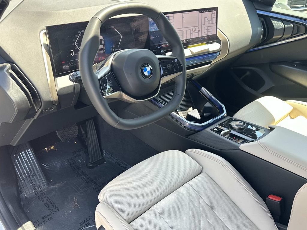 Used 2025 BMW X3 xDrive30i AWD/4WD image 2