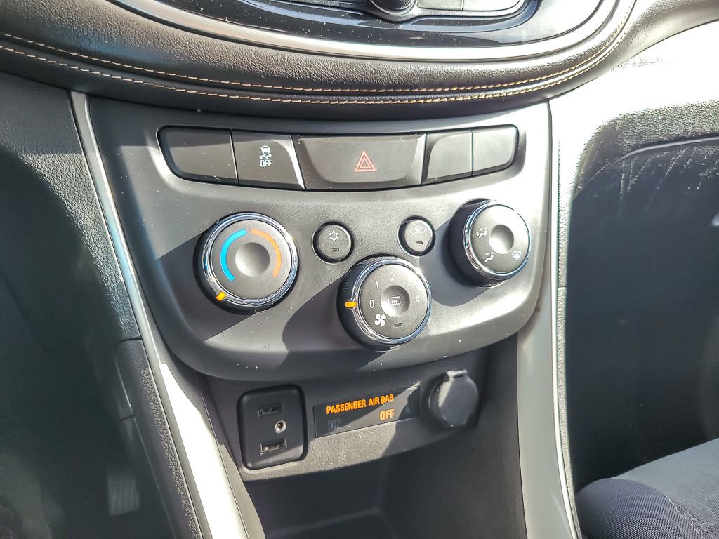 Used 2018 Chevrolet Trax LS image 13
