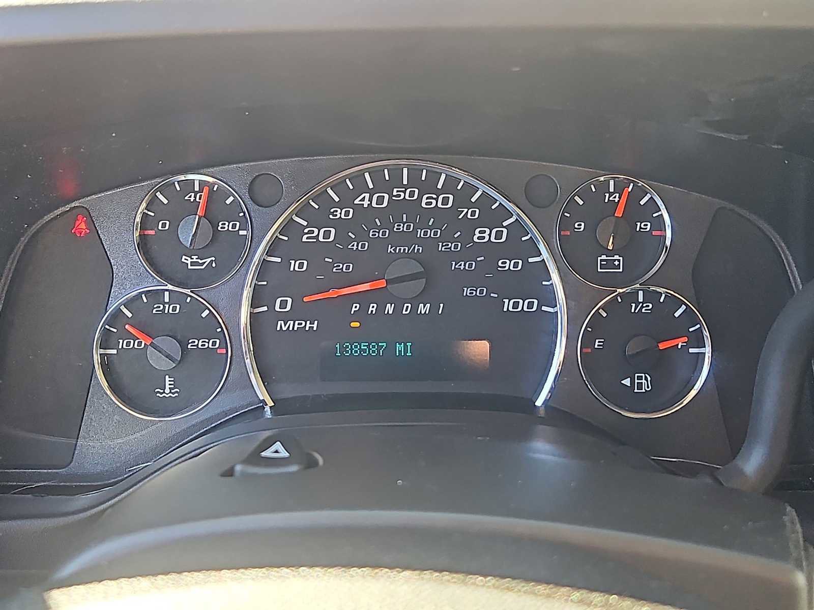 Used 2016 Chevrolet Express 2500 image 21