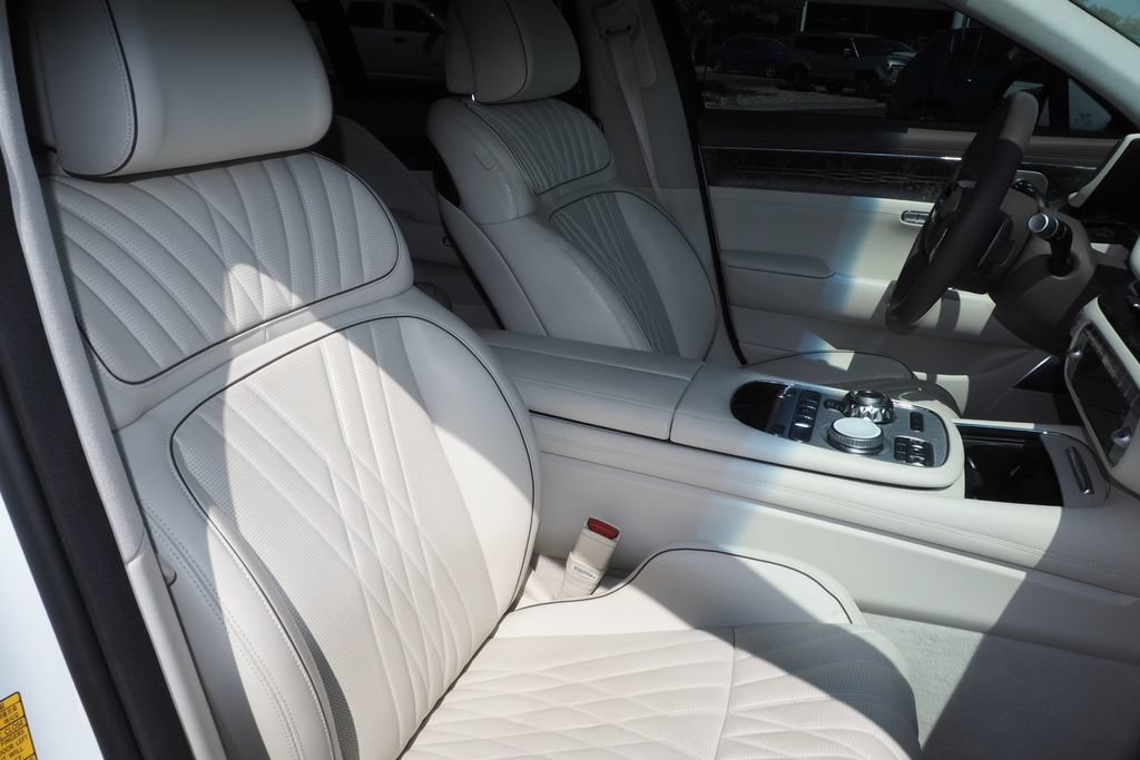 Used 2023 Genesis G90 3.5T AWD/4WD image 21