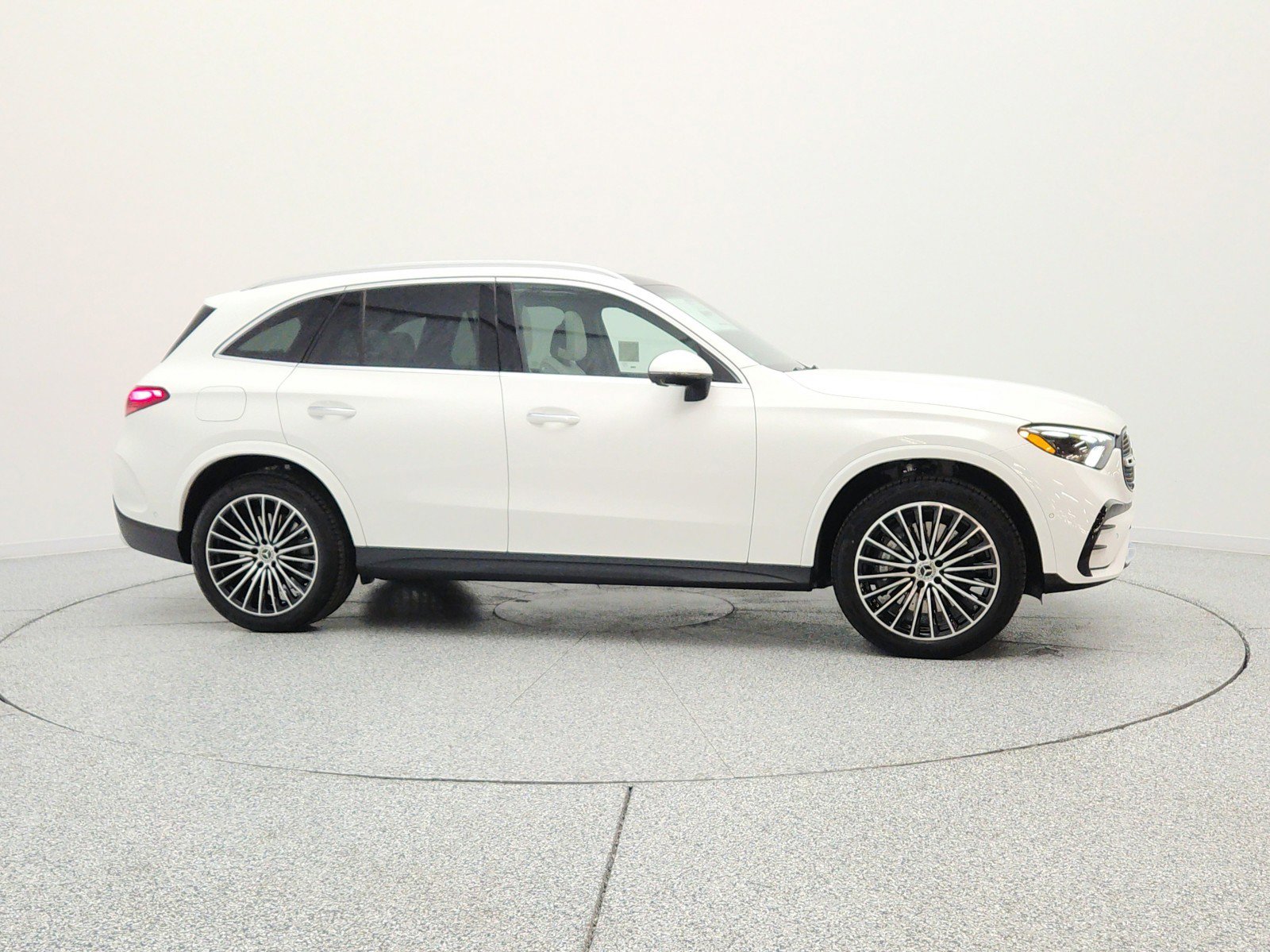 New 2026 Mercedes-Benz GLC 350e 4MATIC image 4