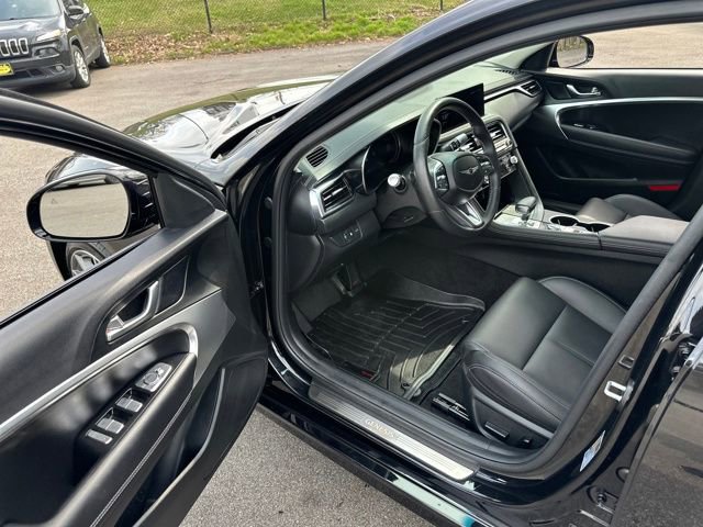 Used 2025 Genesis G70 2.5T image 29