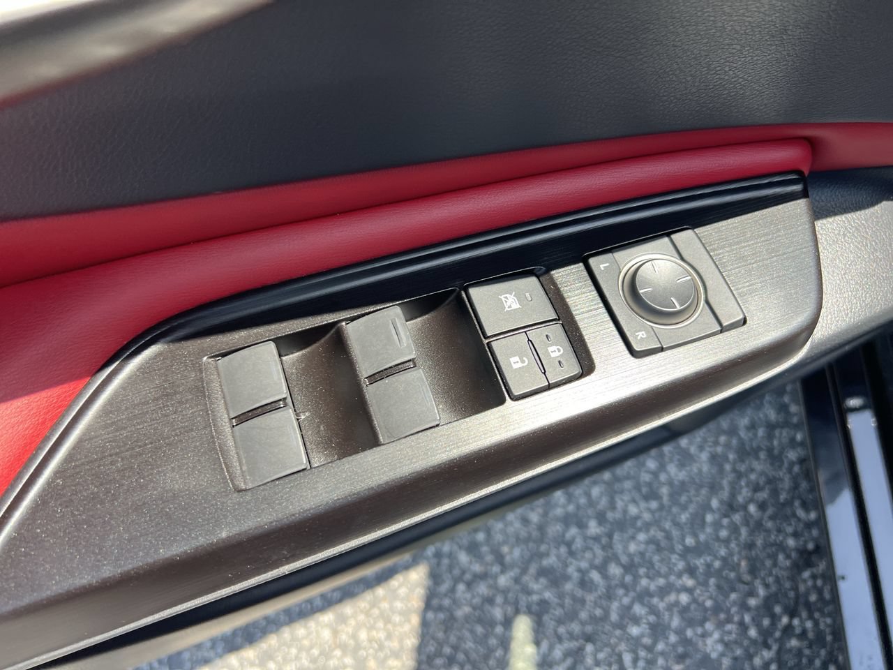 Used 2019 Lexus ES 350 F Sport w/ Accessory Package 2 FWD image 15