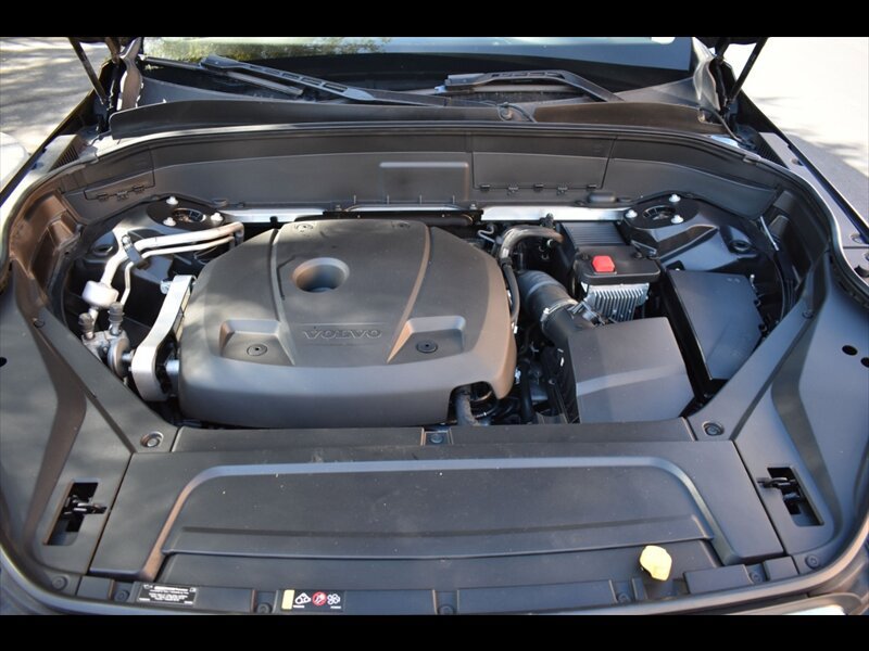 Used 2021 Volvo XC90 T5 Momentum AWD/4WD image 44