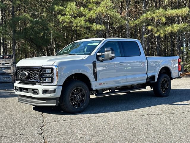 New 2026 Ford F250 Lariat w/ Black Appearance Package image 3