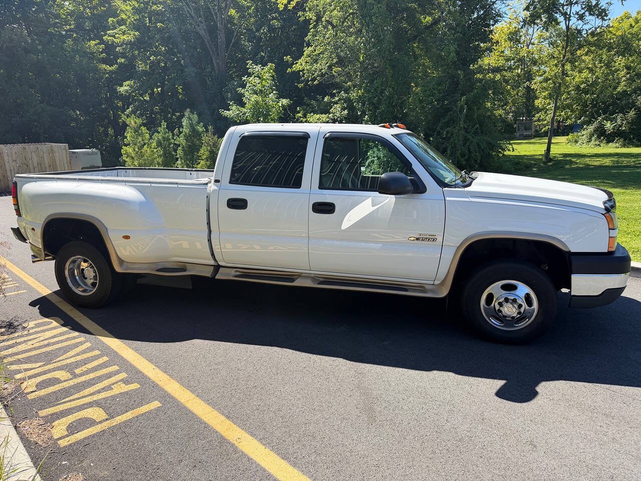 Used 2005 Chevrolet Silverado 3500 LT w/ Heavy-Duty Power Package RWD image 6