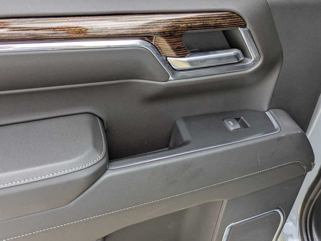 Used 2024 GMC Sierra 1500 SLE w/ Preferred Package AWD/4WD image 12