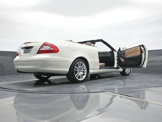 Used 2009 Mercedes-Benz CLK 350 Cabriolet image 22