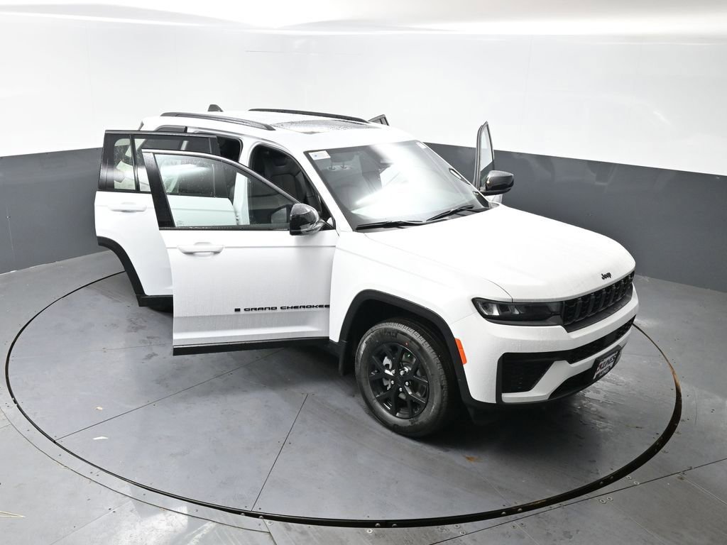 New 2026 Jeep Grand Cherokee Altitude image 47