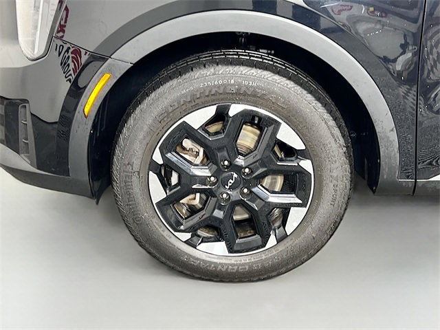 Used 2024 Kia Sorento S image 27