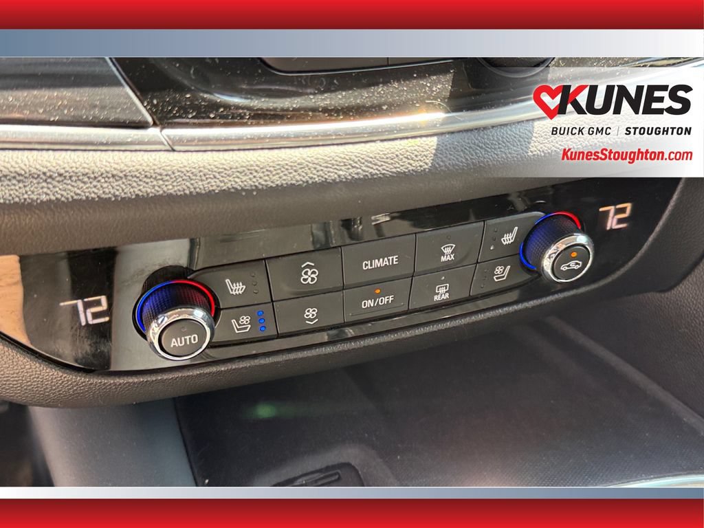Used 2021 Buick Enclave Premium w/ Surround and Sites Package AWD/4WD image 29